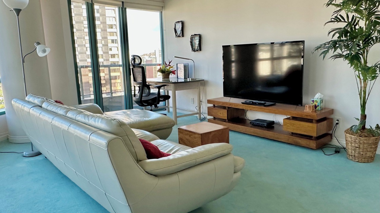 Photo of Livingroom in McCully - Moiliili