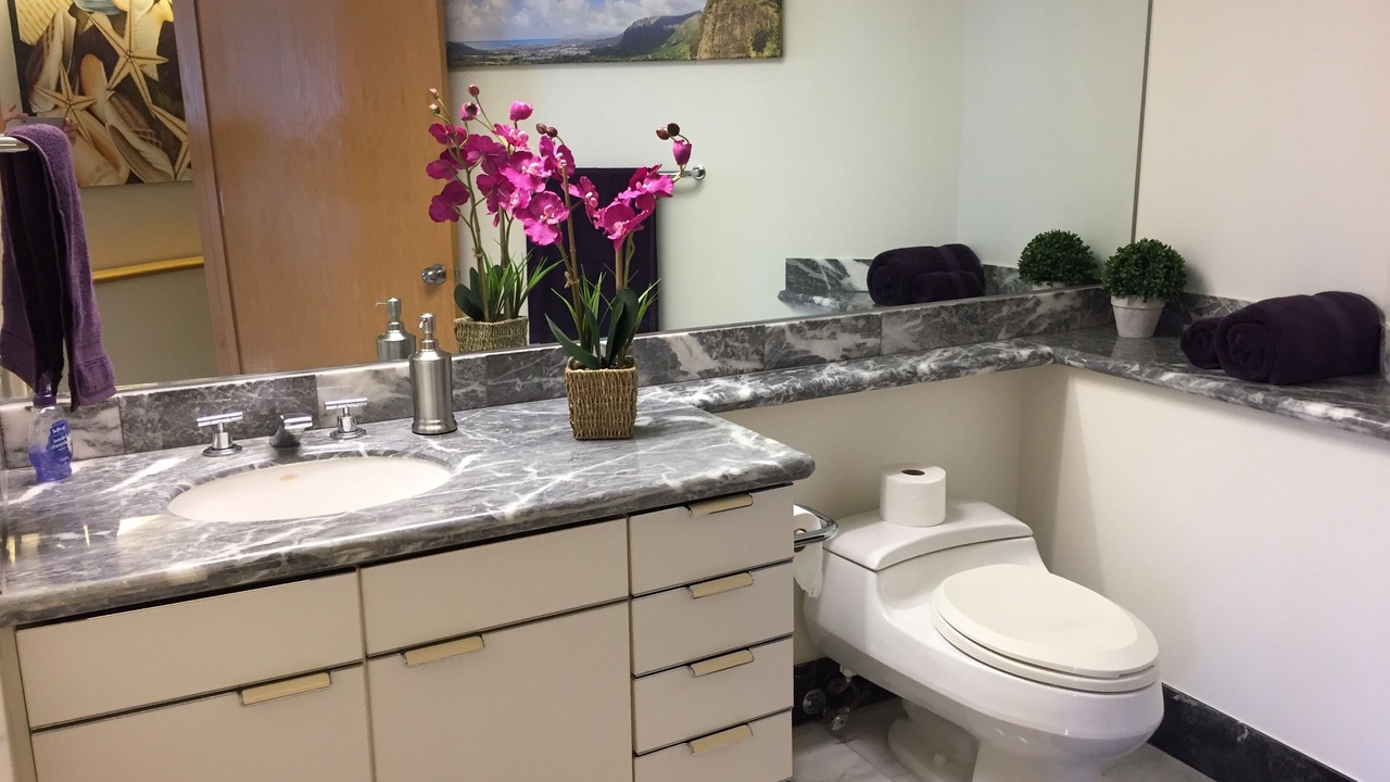 Photo of Bathroom in McCully - Moiliili