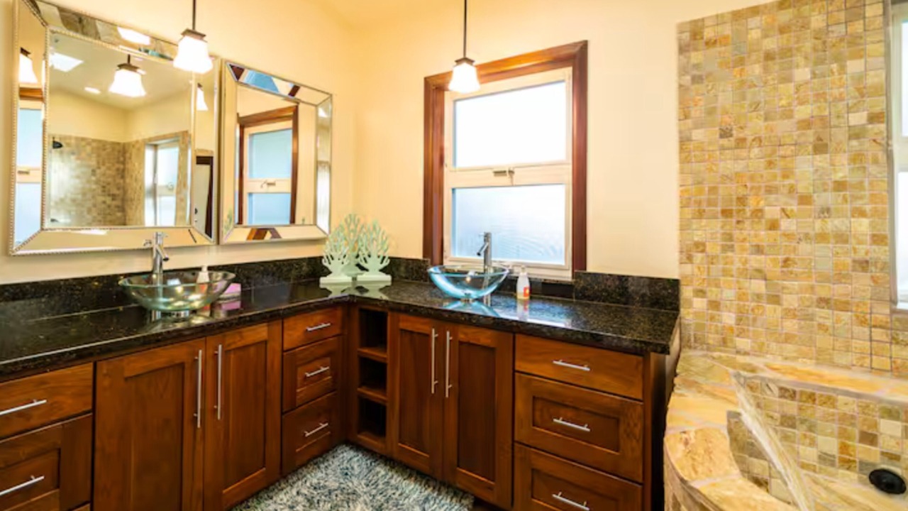 Photo of Bathroom in Laie