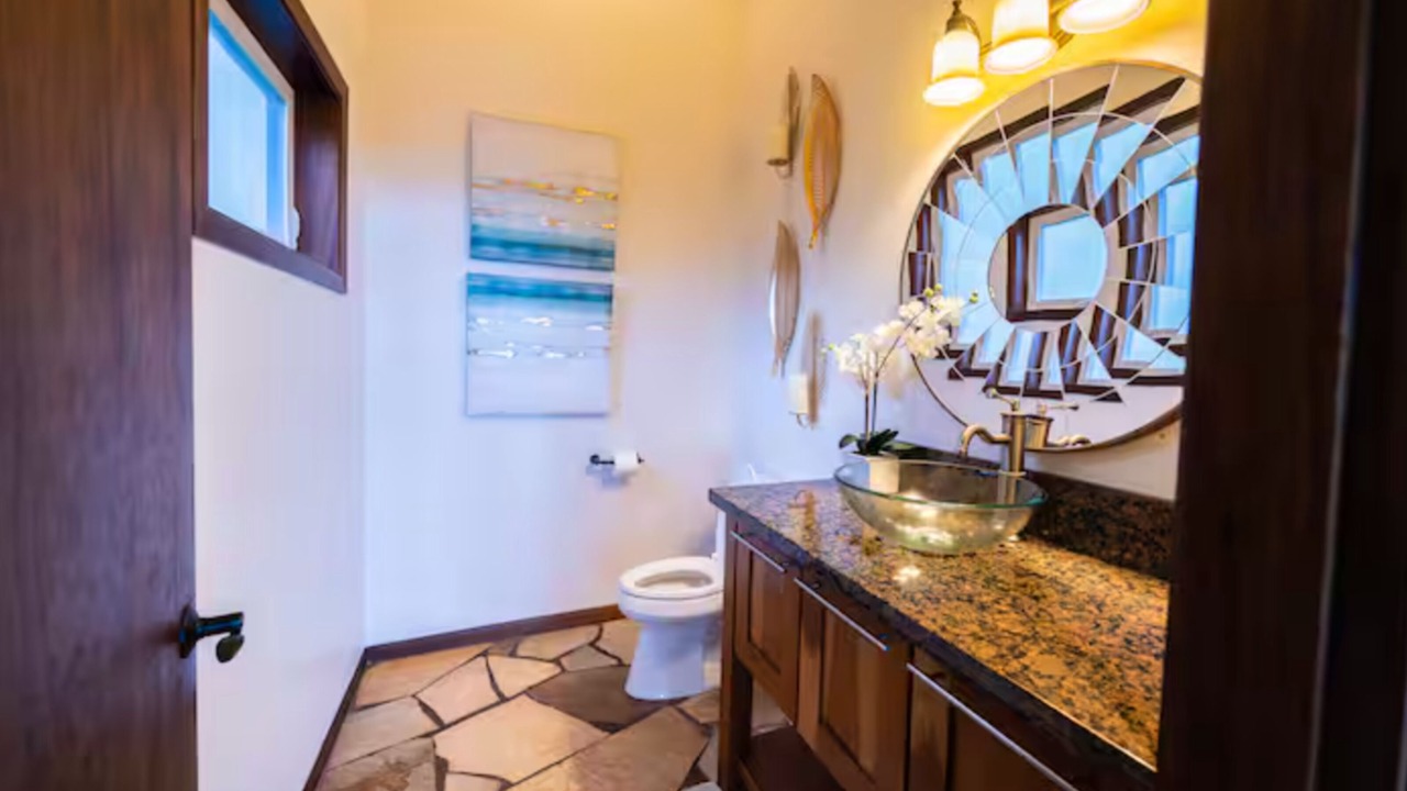 Photo of Bathroom in Laie