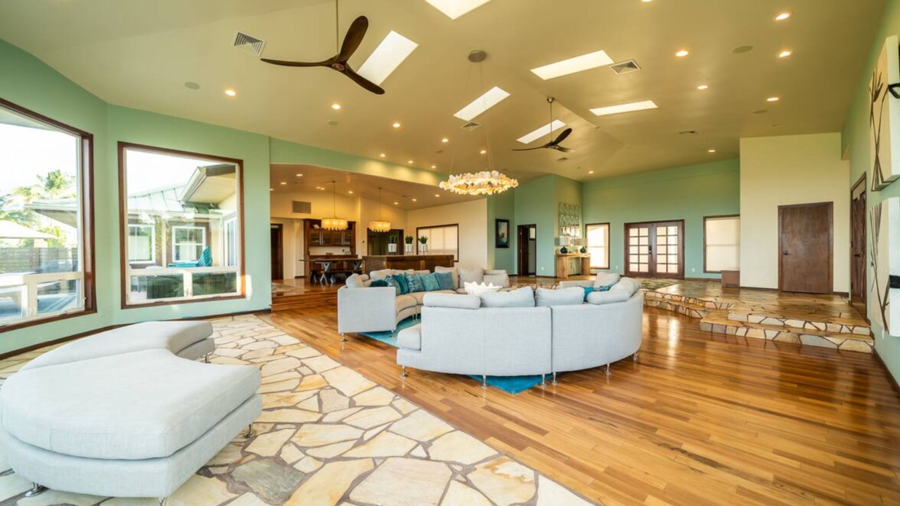 Photo of Livingroom in Laie