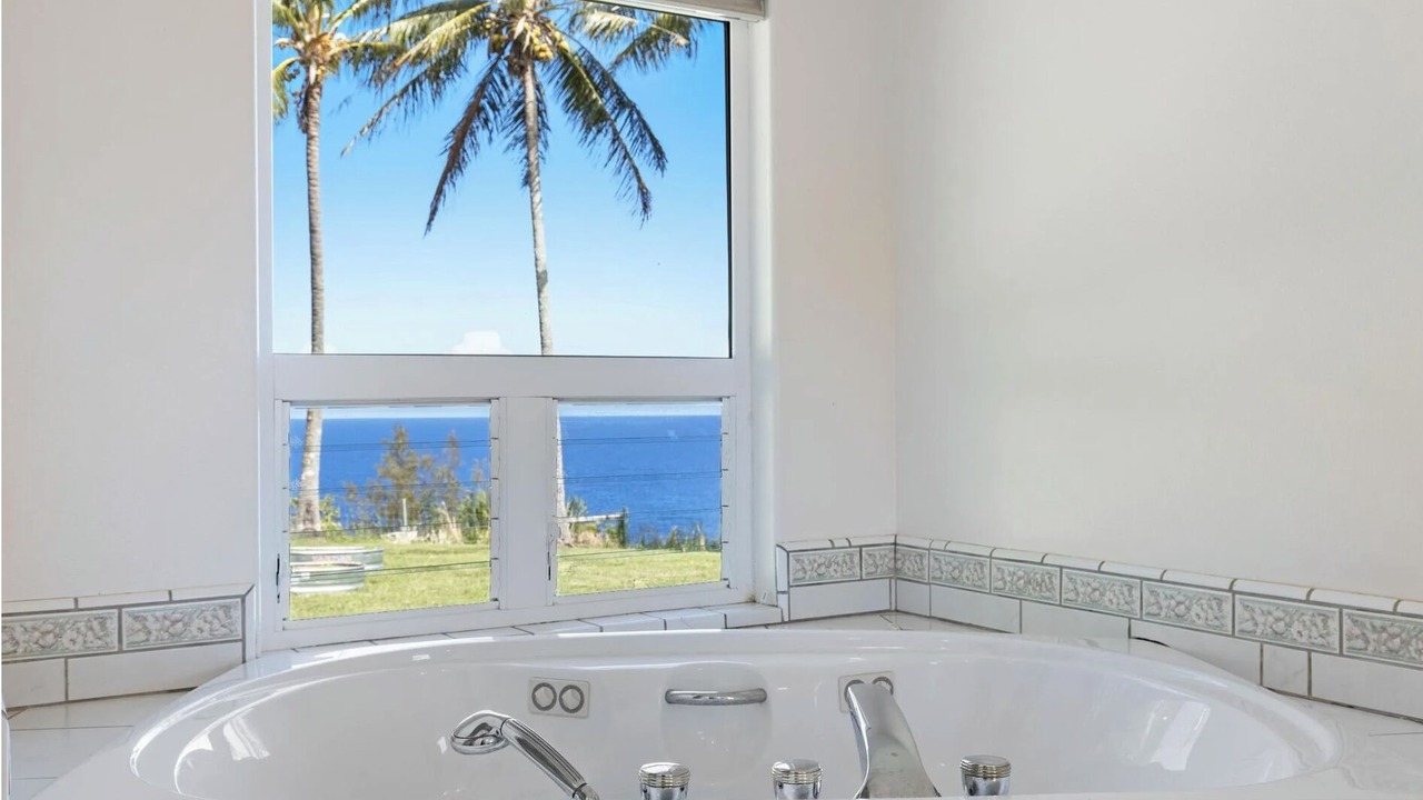 Photo of Bathroom in Ookala
