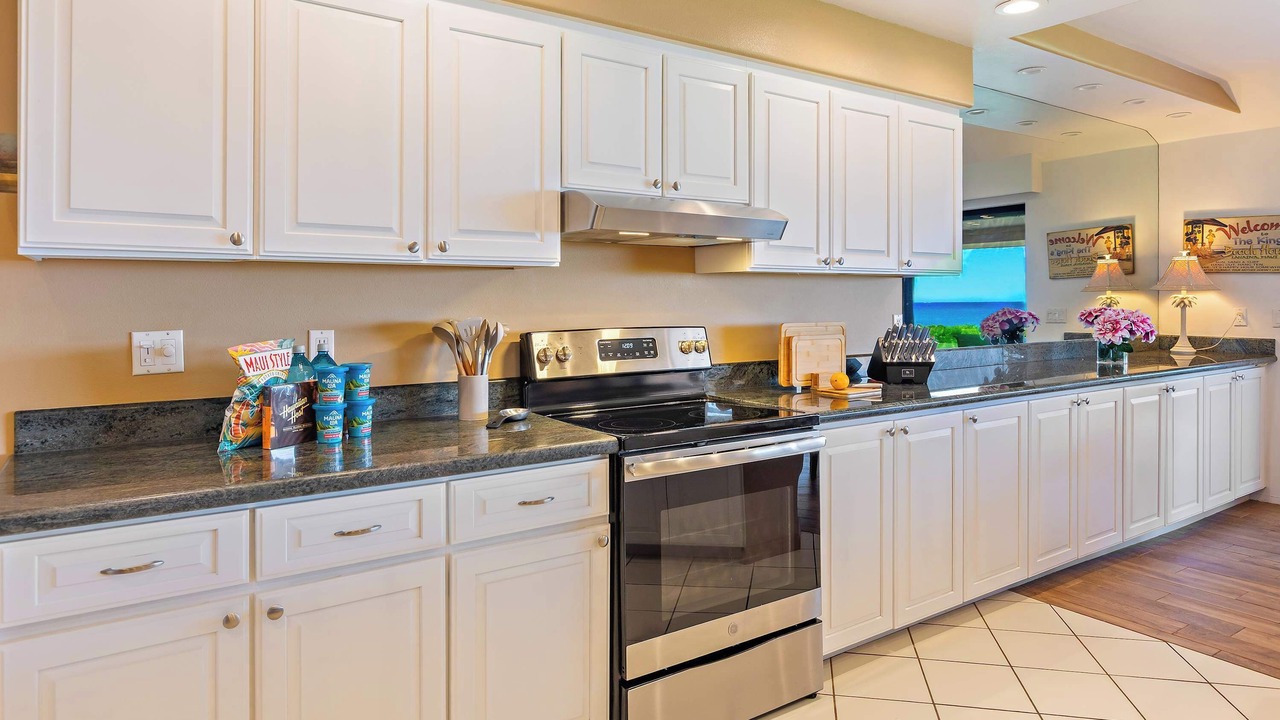 Photo of Kitchen in Historic Lahaina Front Street