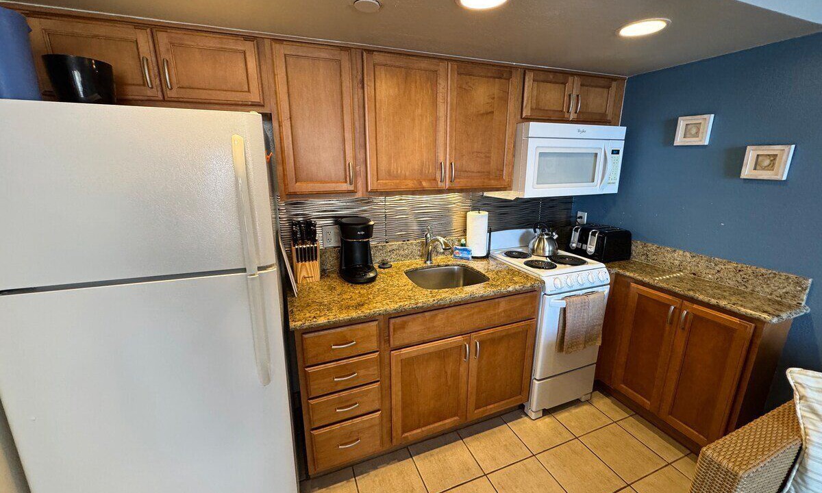 Photo of Kitchen in Kahana