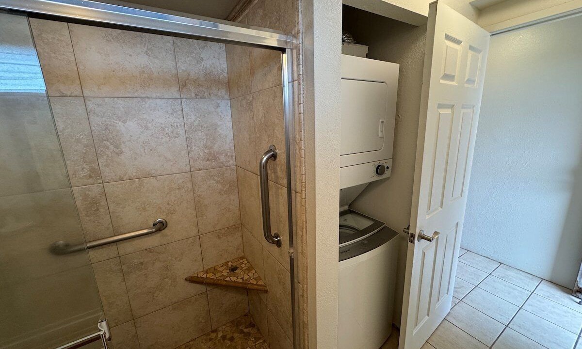 Photo of Bathroom in Kahana