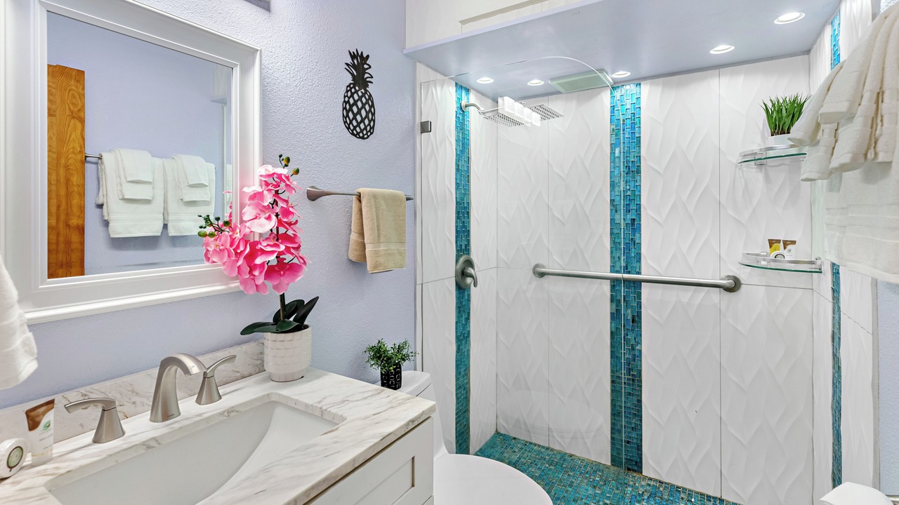 Photo of Bathroom in Napili