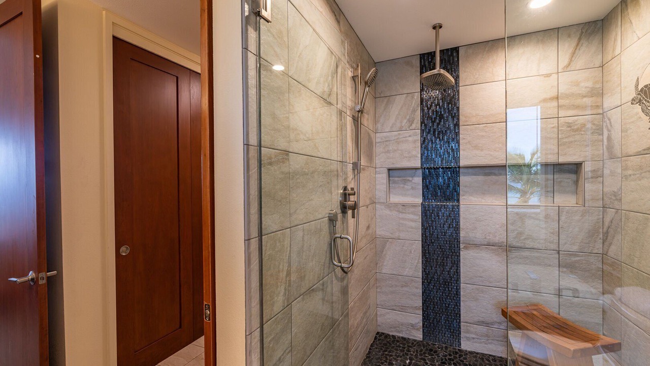 Photo of Bathroom in Kahana
