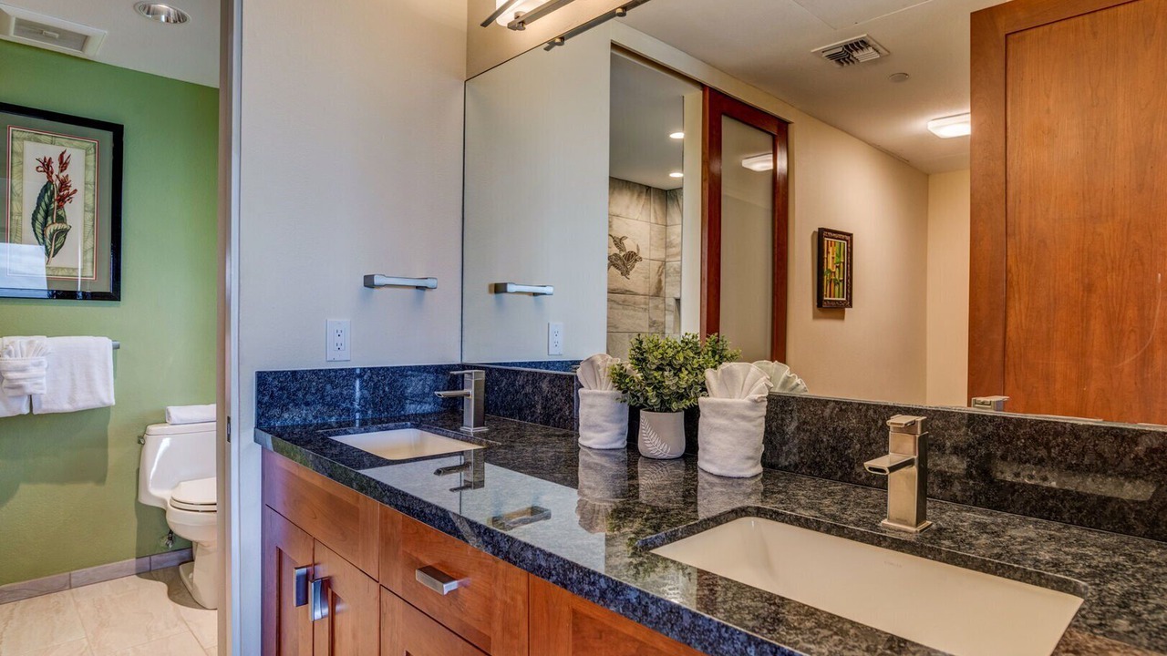 Photo of Bathroom in Kahana