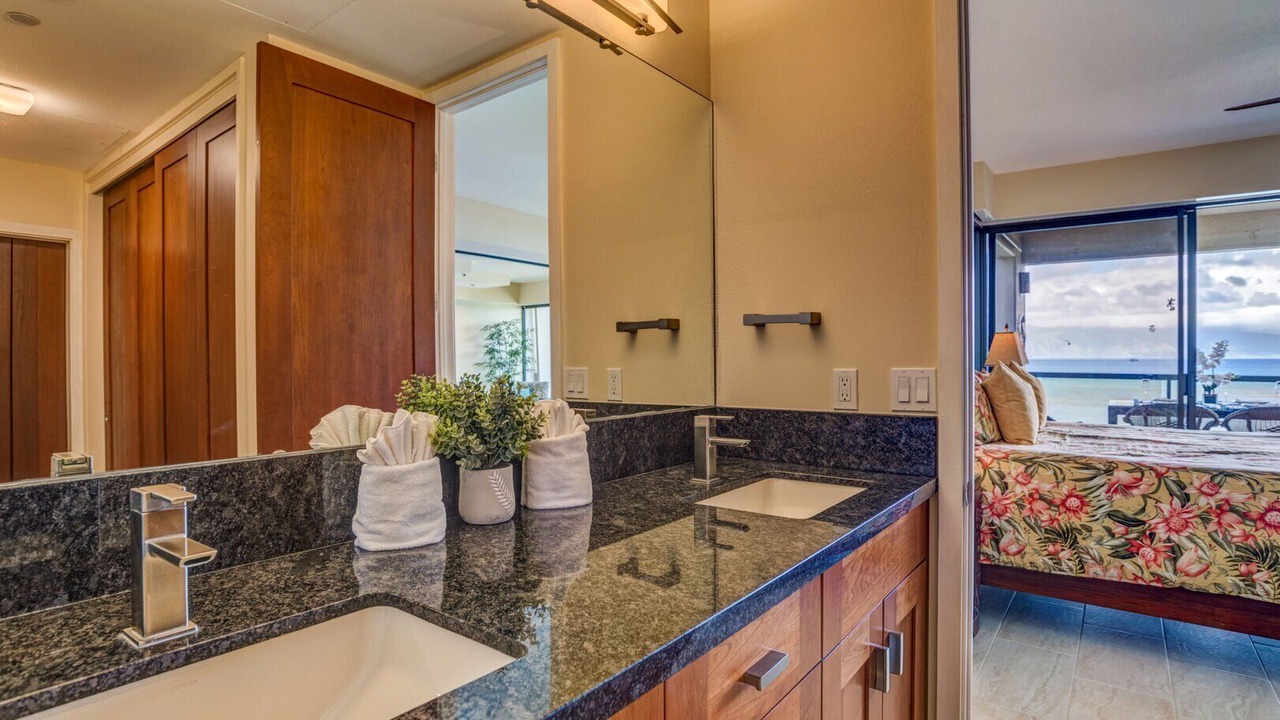 Photo of Bathroom in Kahana
