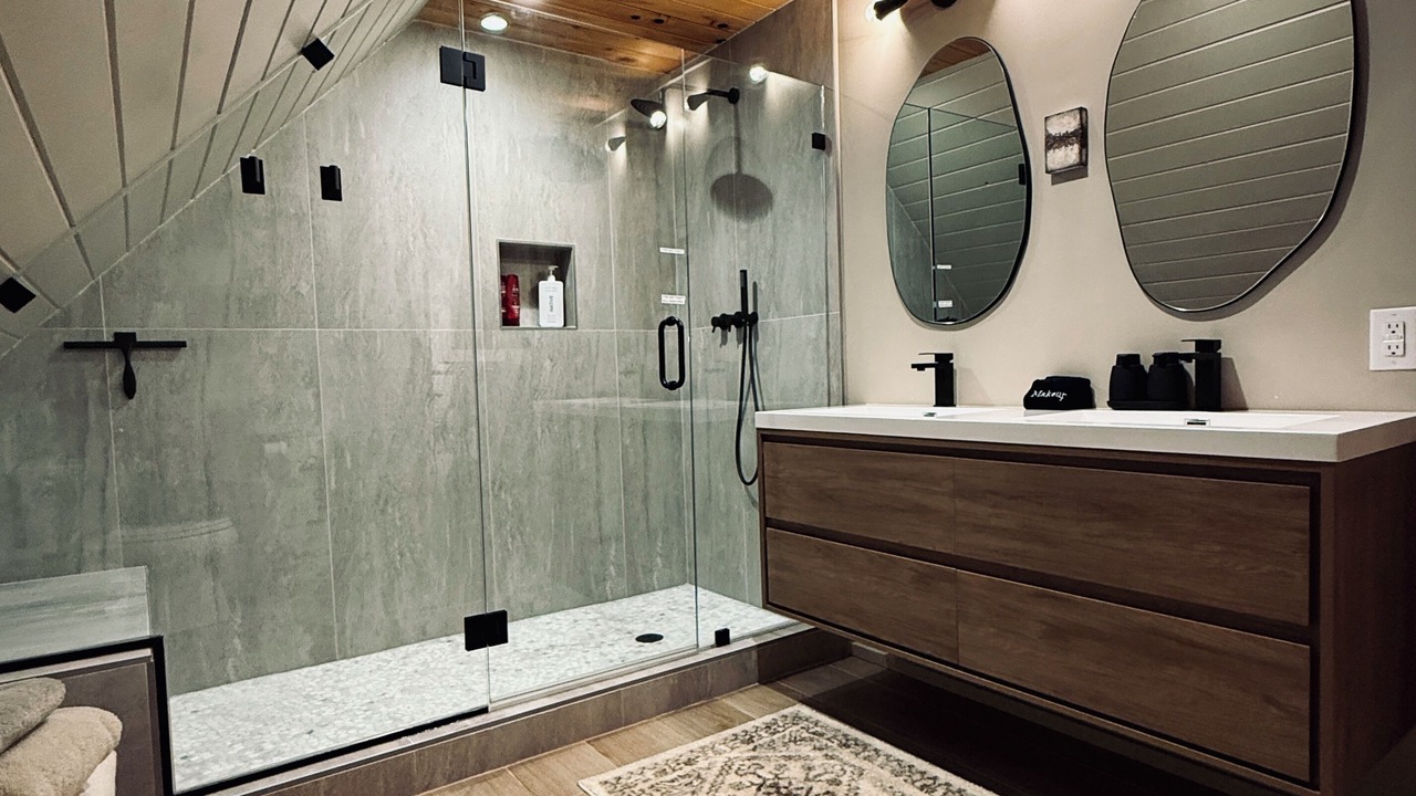 Photo of Bathroom in Ellijay