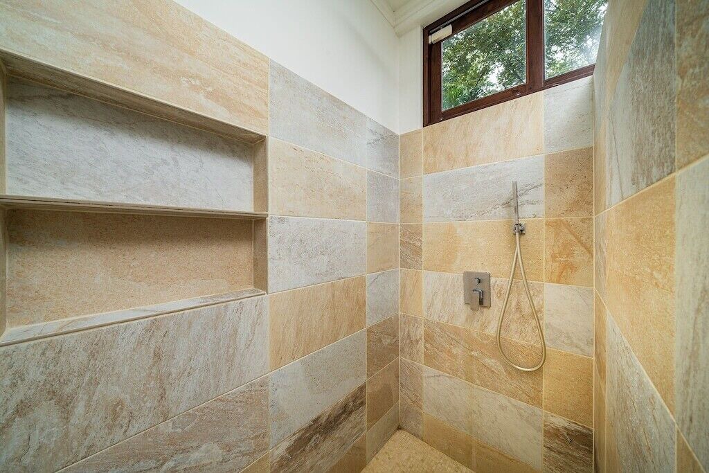 Photo of Bathroom in Kaneohe