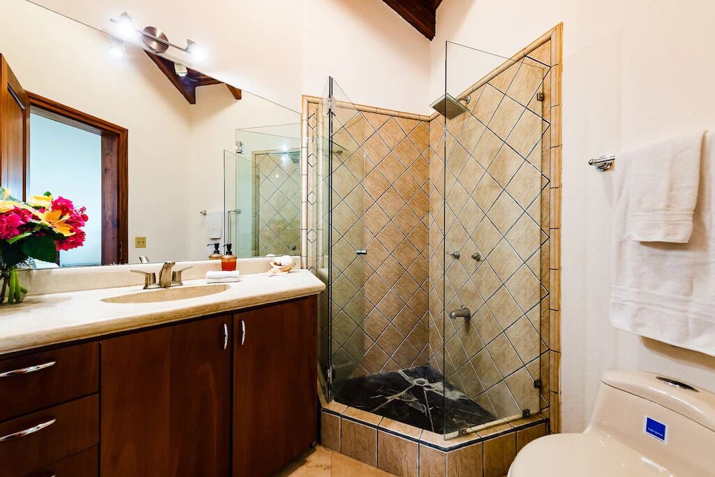 Photo of Bathroom in Kaneohe