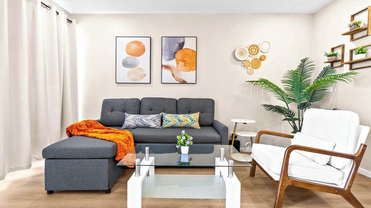 Photo of Livingroom in Ala Moana