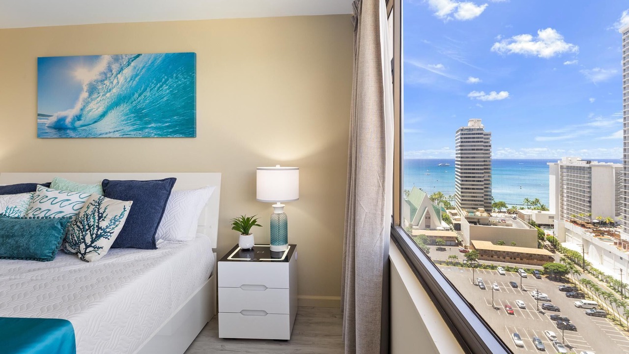 Photo of Bedroom in Waikiki