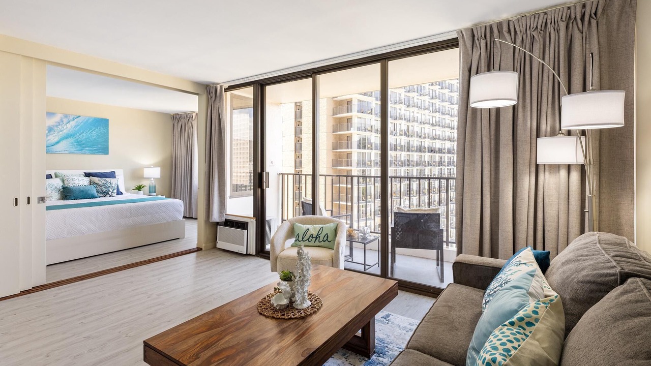Photo of Livingroom in Waikiki