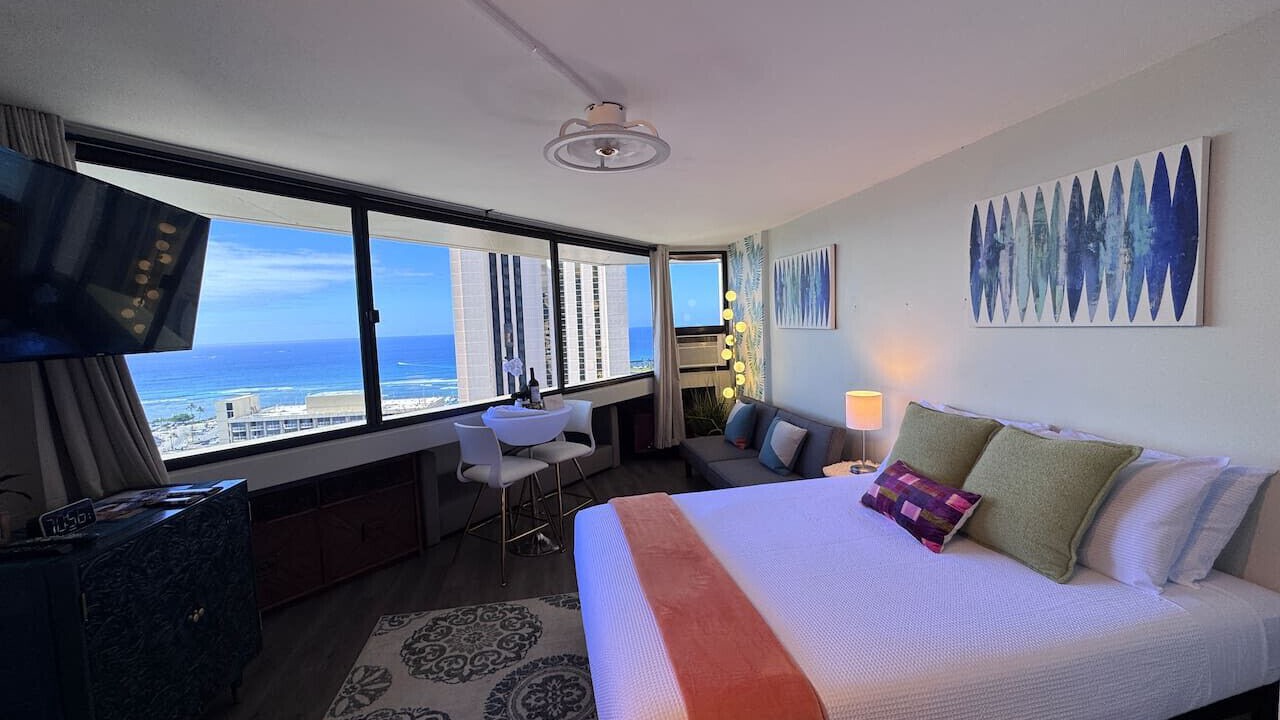 Photo of Bedroom in Waikiki