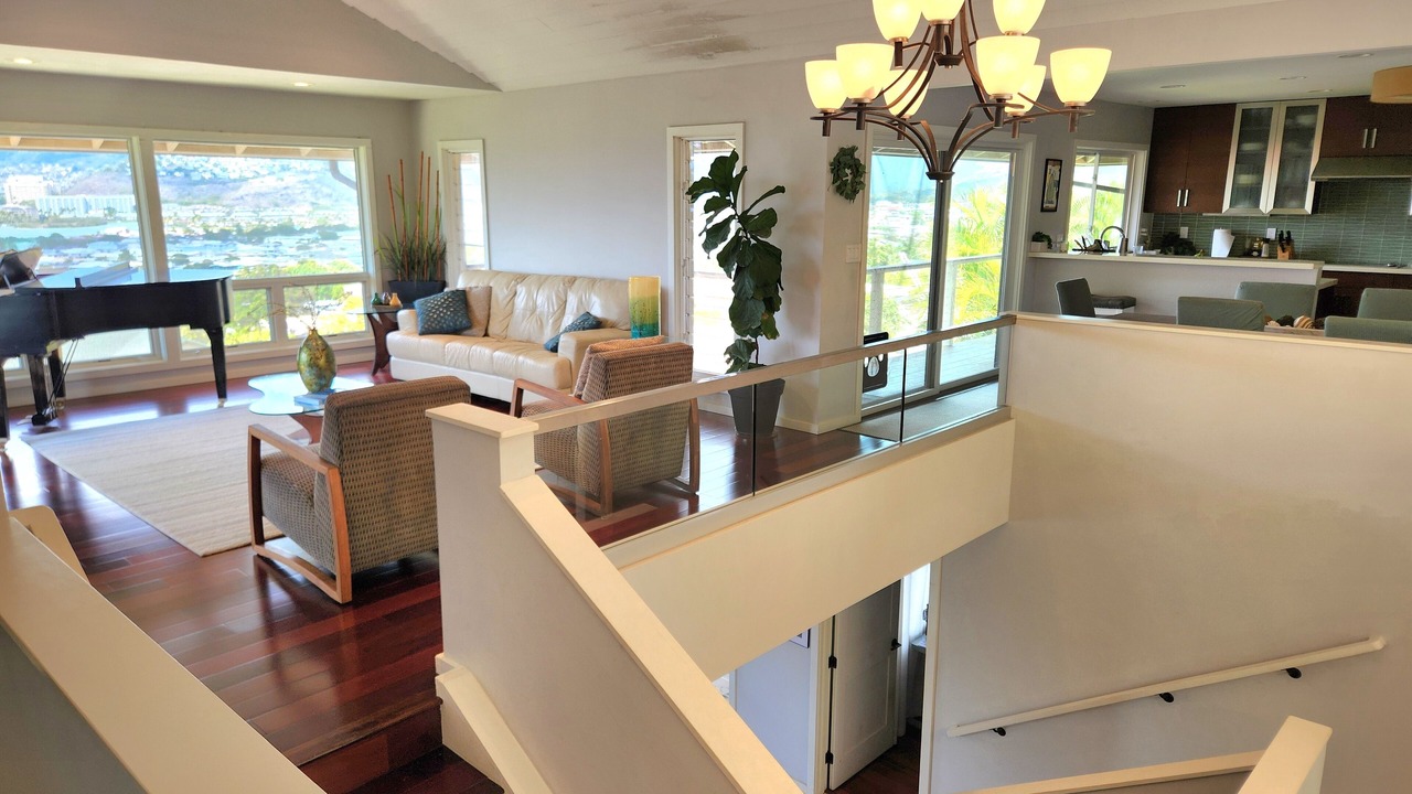 Photo of Livingroom in Portlock