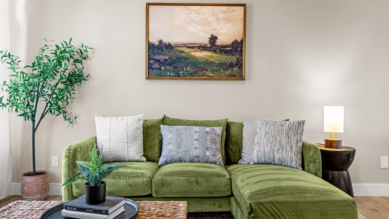 Photo of Livingroom in Peregrine