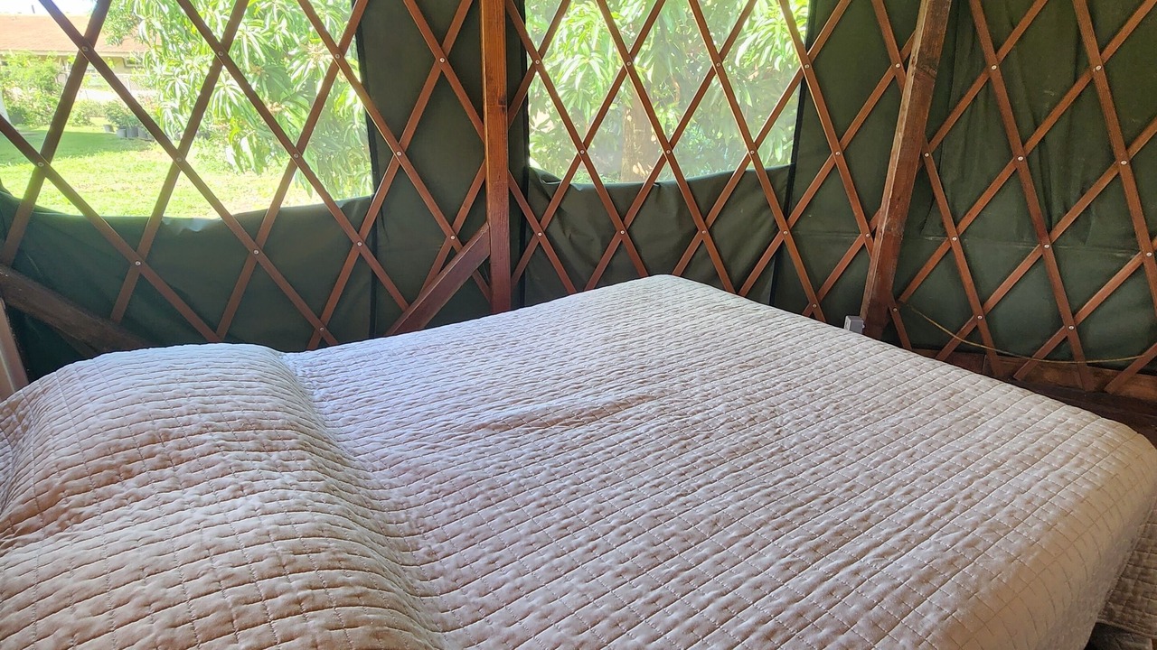 Photo of Bedroom in Mokuleia