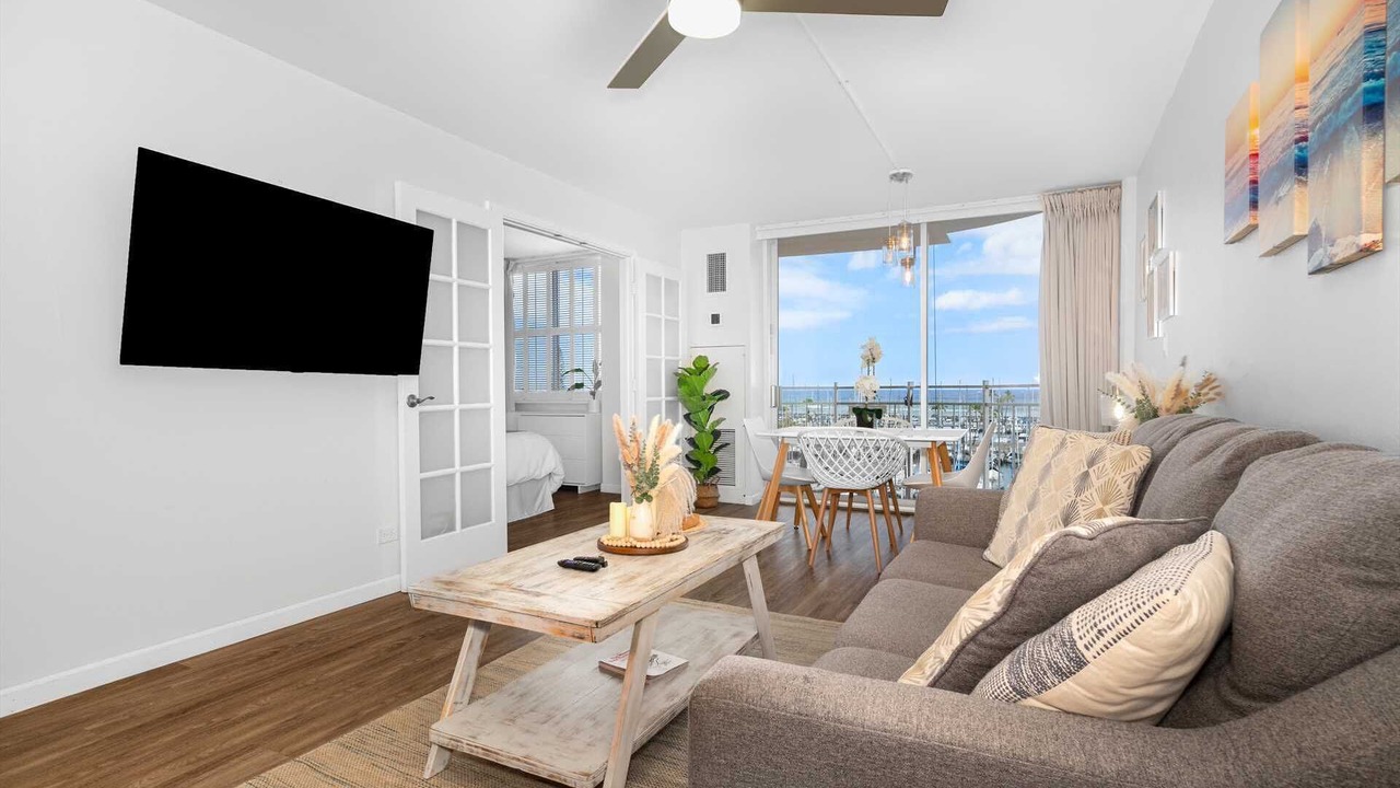 Photo of Livingroom in Ala Moana