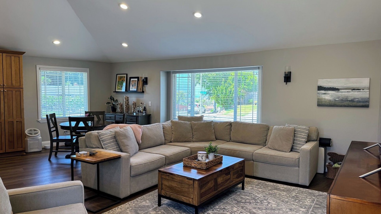 Photo of Livingroom in Bay Ho