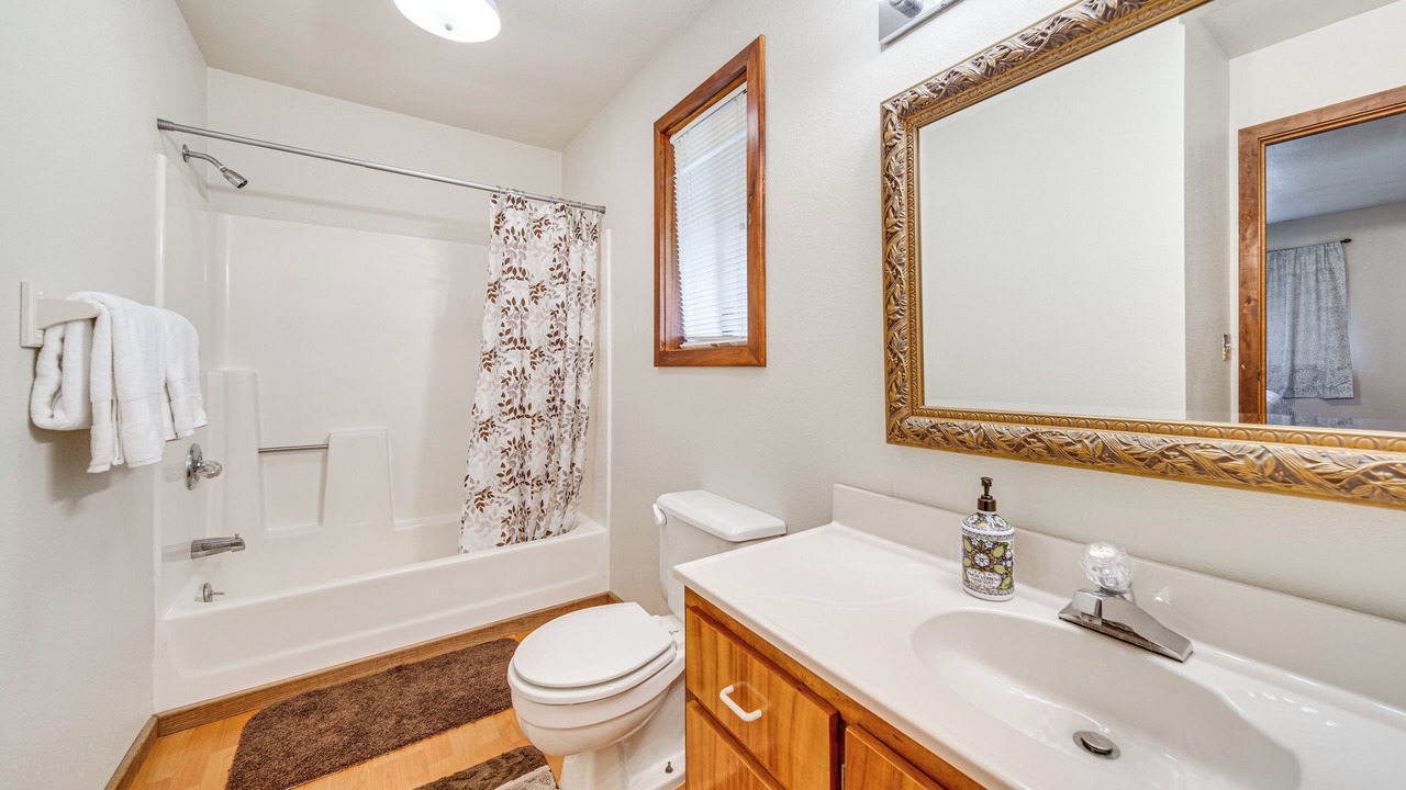 Photo of Bathroom in Volcano