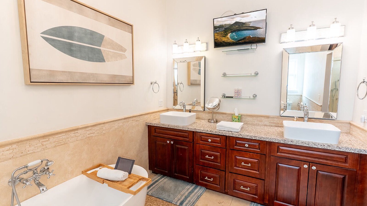 Photo of Bathroom in Portlock