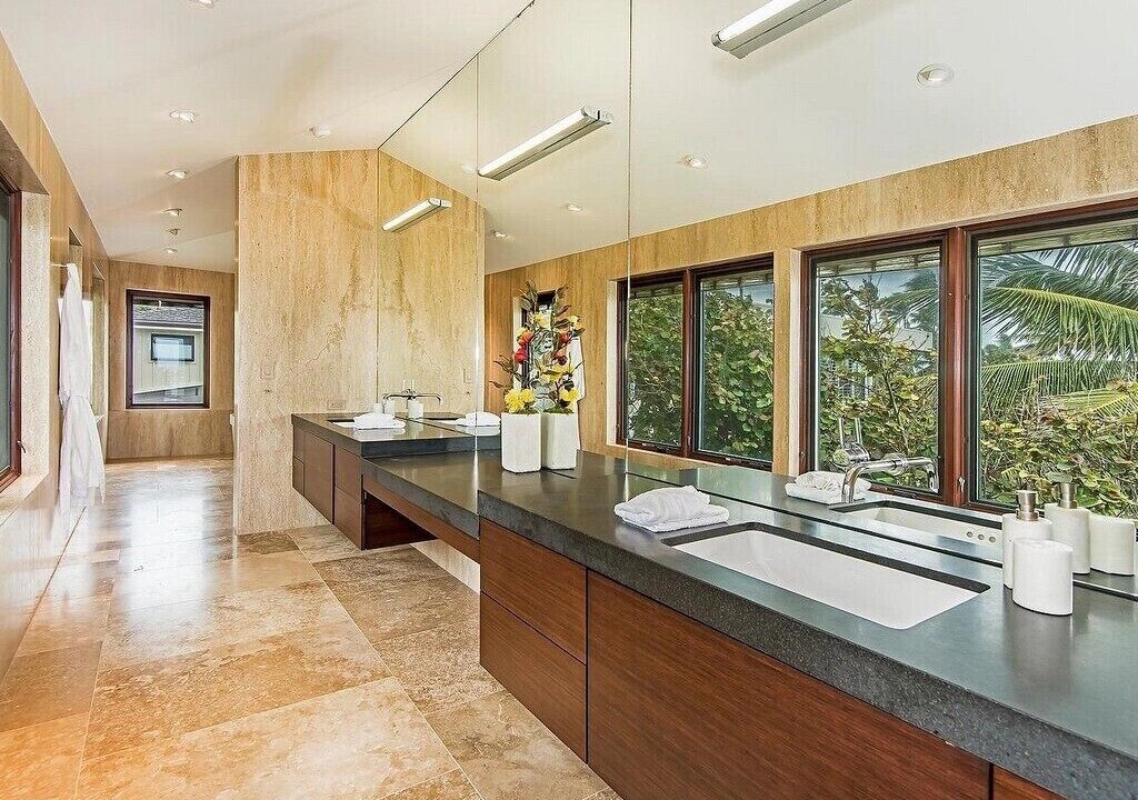 Photo of Bathroom in Kailua