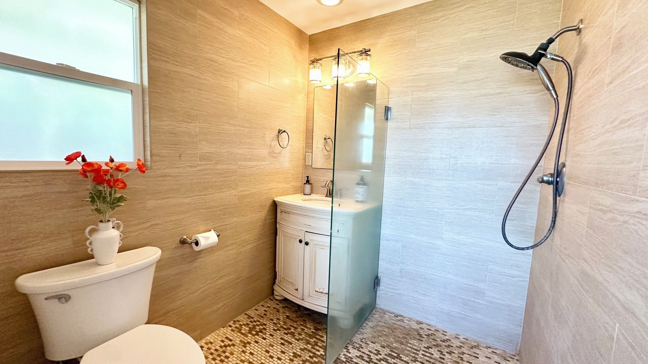 Photo of Bathroom in Ewa Beach