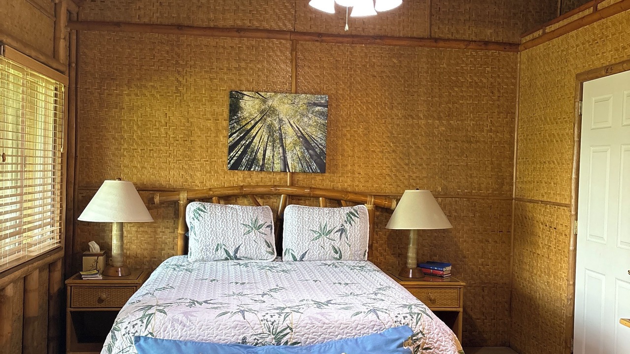 Photo of Bedroom in Haiku
