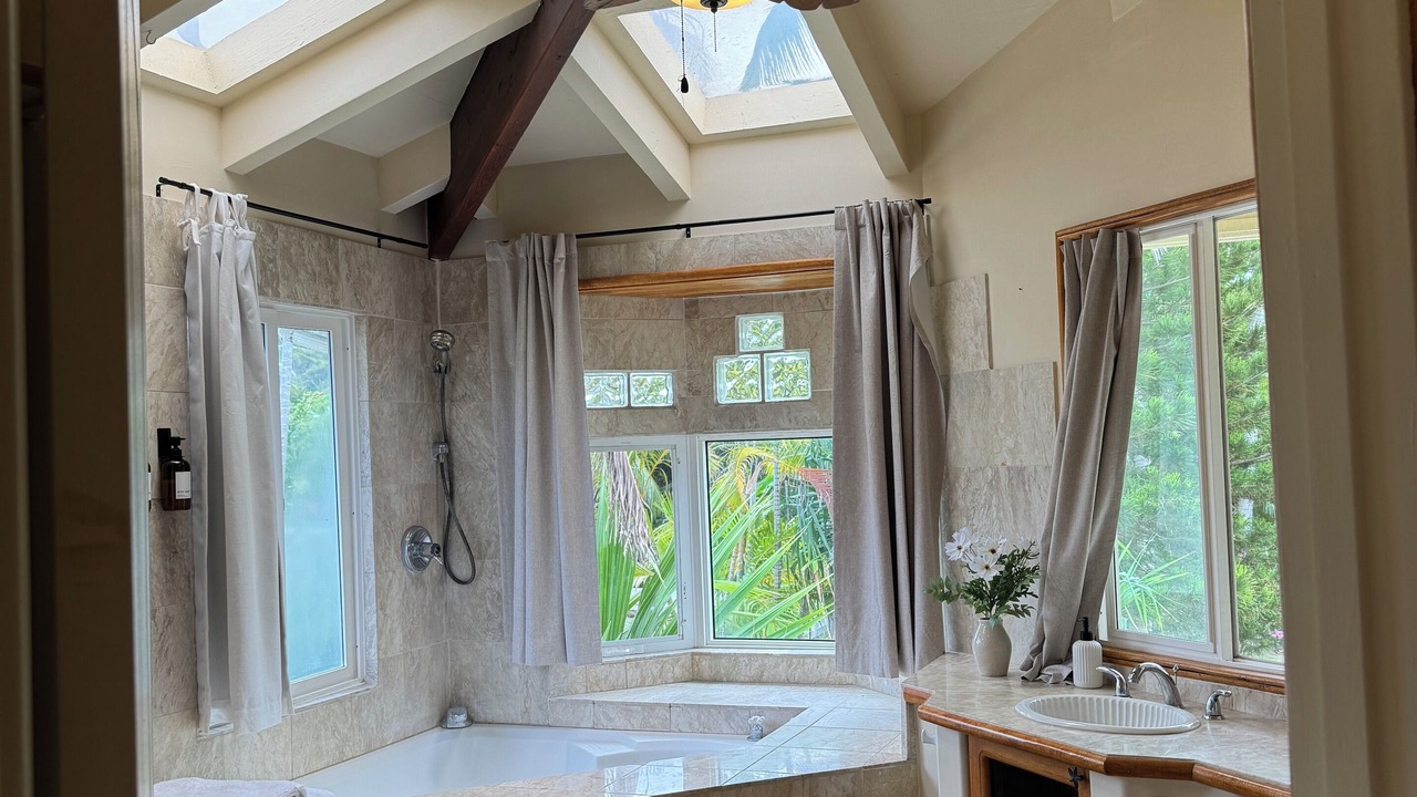 Photo of Bathroom in Lanikai