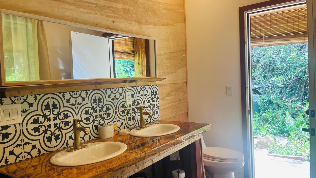 Photo of Bathroom in Ninole