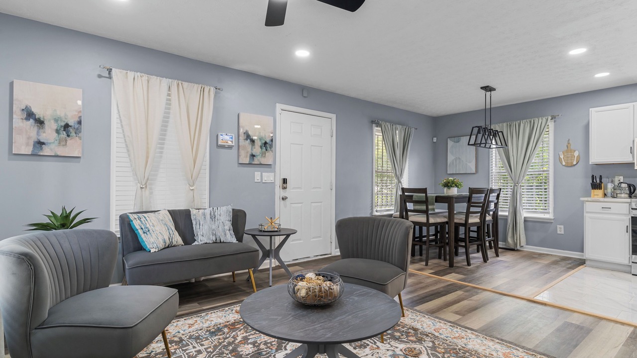 Photo of Livingroom in Pittsburgh
