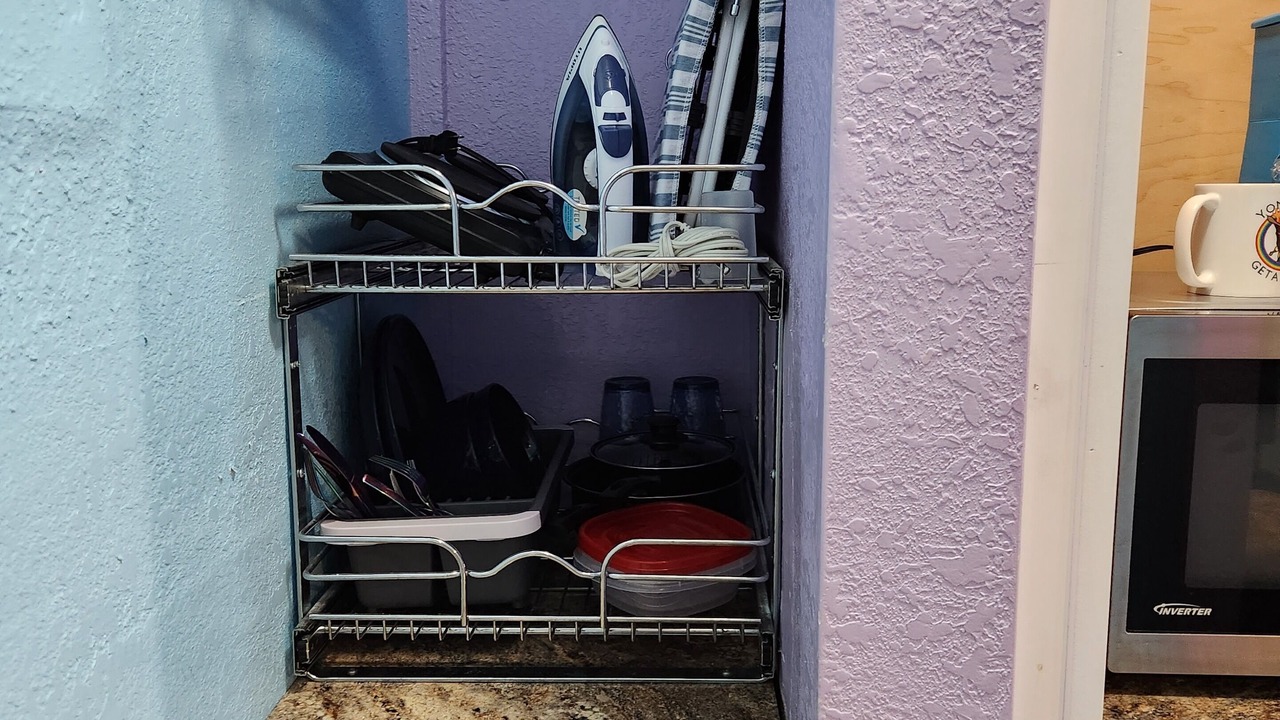 Photo of Kitchen in Wailuku