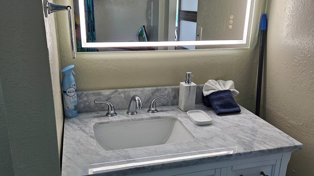 Photo of Bathroom in Keaukaha