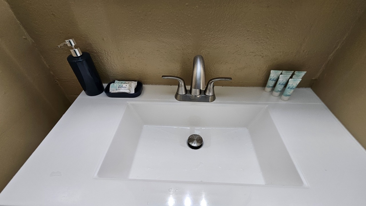 Photo of Bathroom in Keaukaha