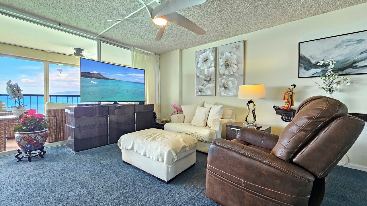 Photo of Livingroom in Diamond Head - Kapahulu - St. Louis