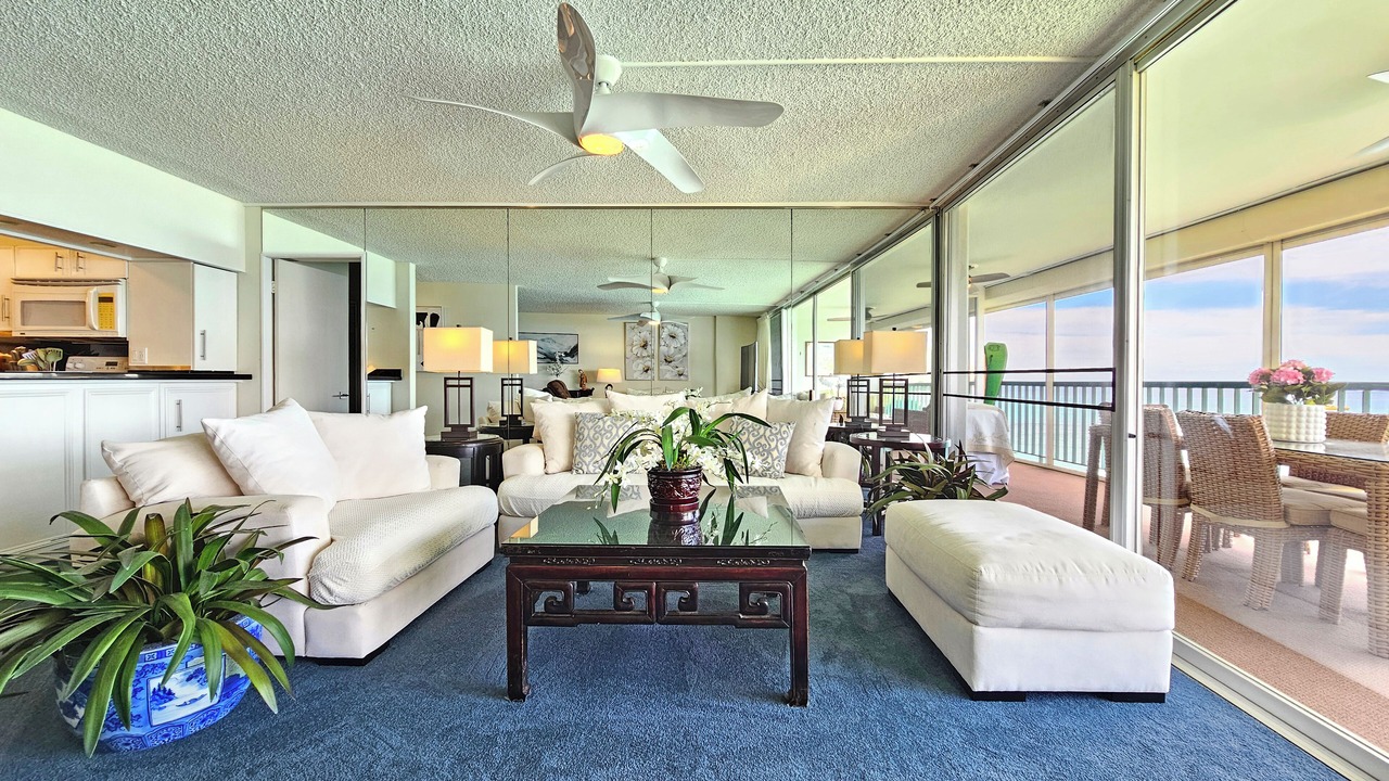 Photo of Livingroom in Diamond Head - Kapahulu - St. Louis