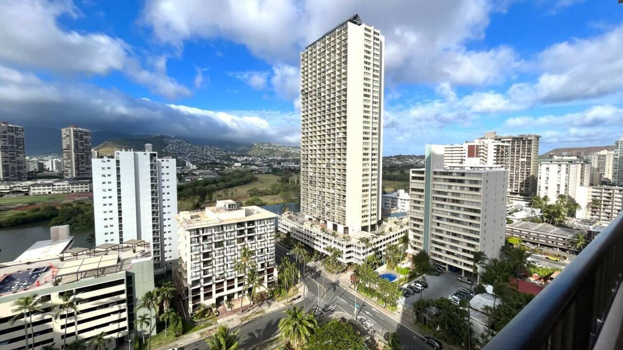 Photo of Others in McCully - Moiliili