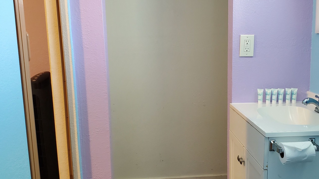 Photo of Bathroom in Wailuku