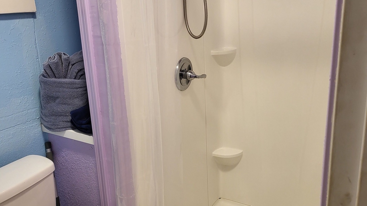 Photo of Bathroom in Wailuku