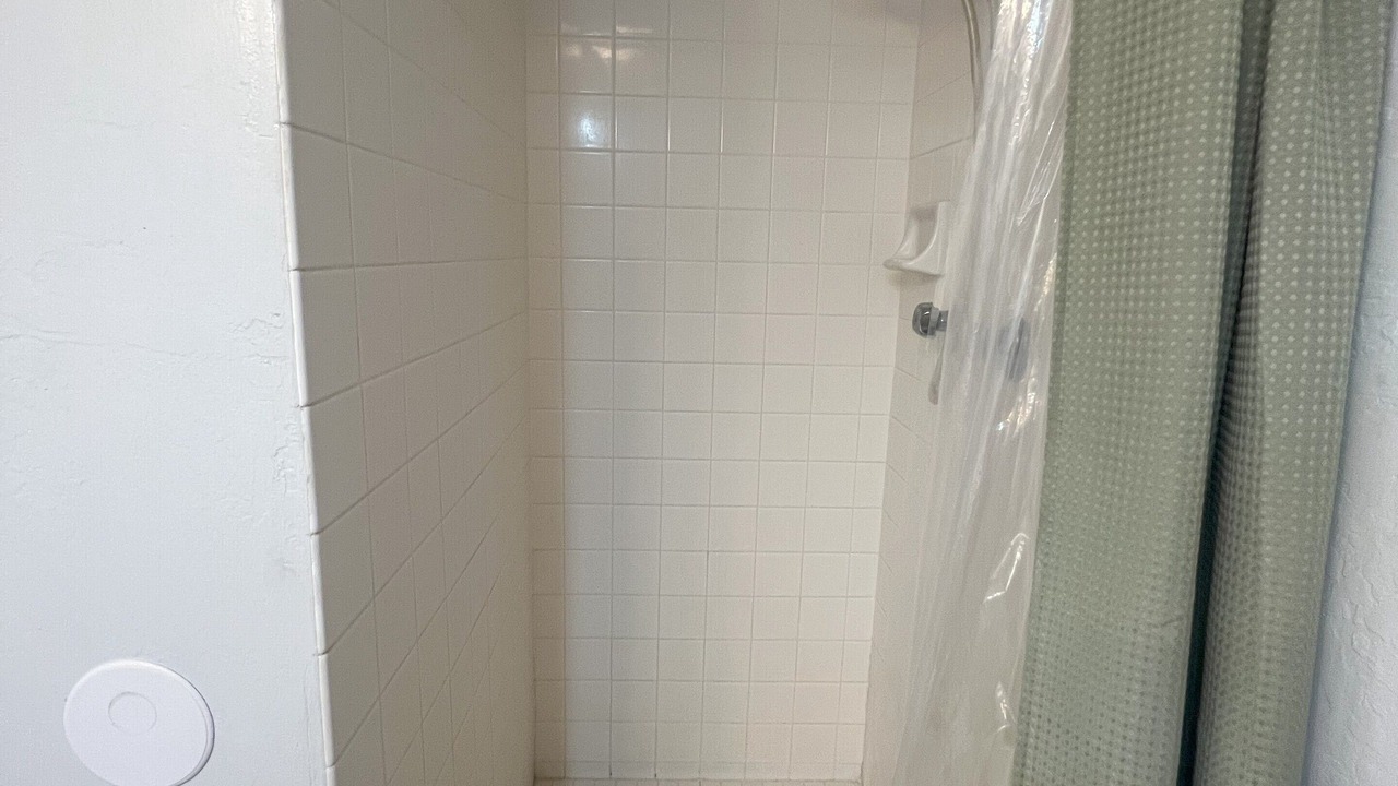 Photo of Bathroom in Waikiki