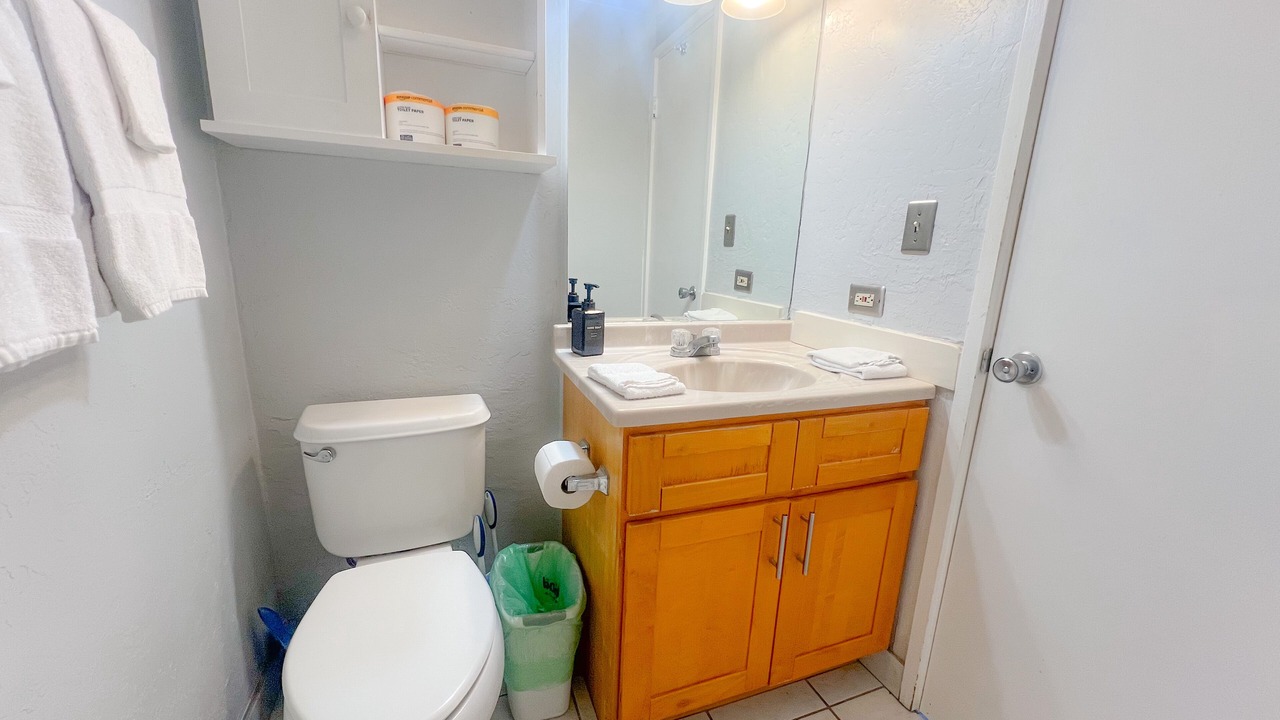 Photo of Bathroom in Waikiki