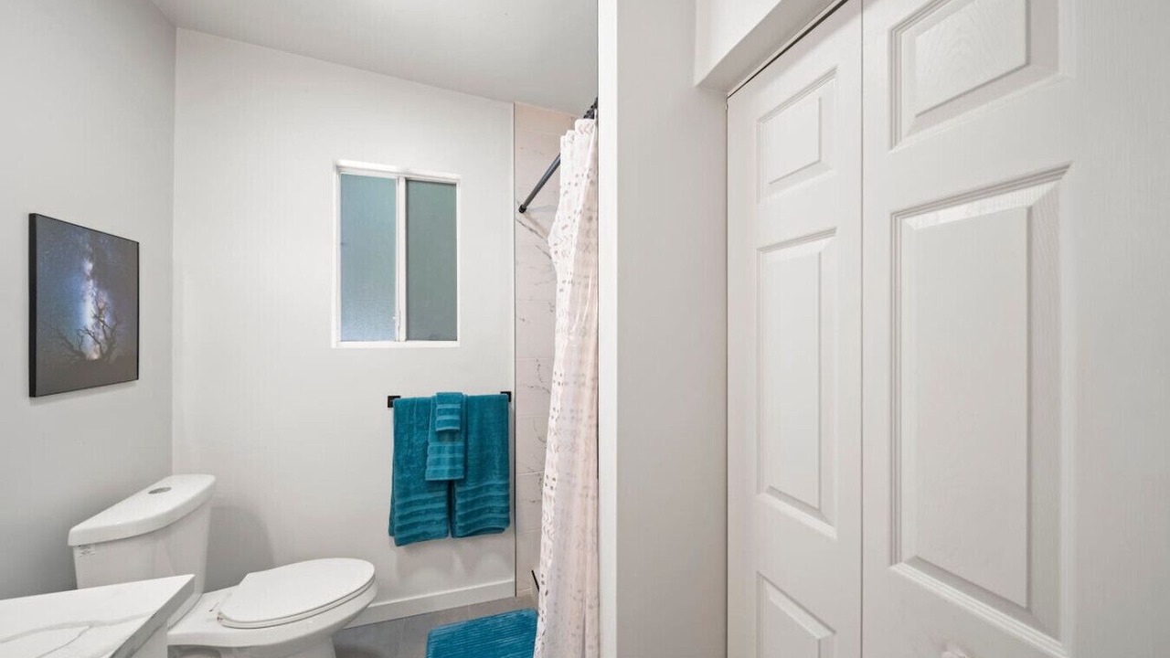 Photo of Bathroom in Hilo