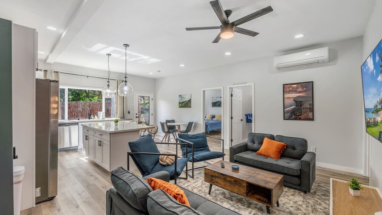 Photo of Livingroom in Mililani