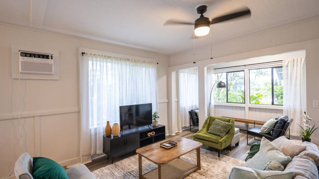 Photo of Livingroom in Hilo