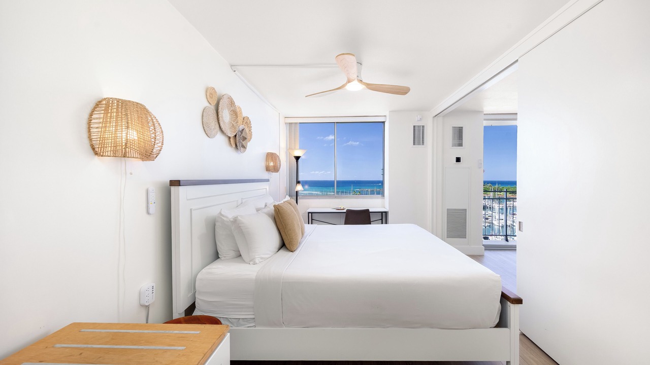 Photo of Bedroom in Waikiki