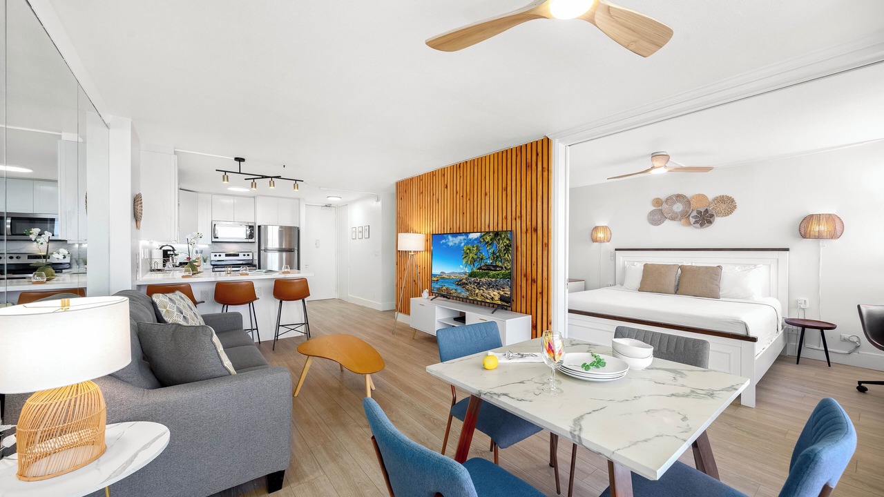 Photo of Livingroom in Waikiki