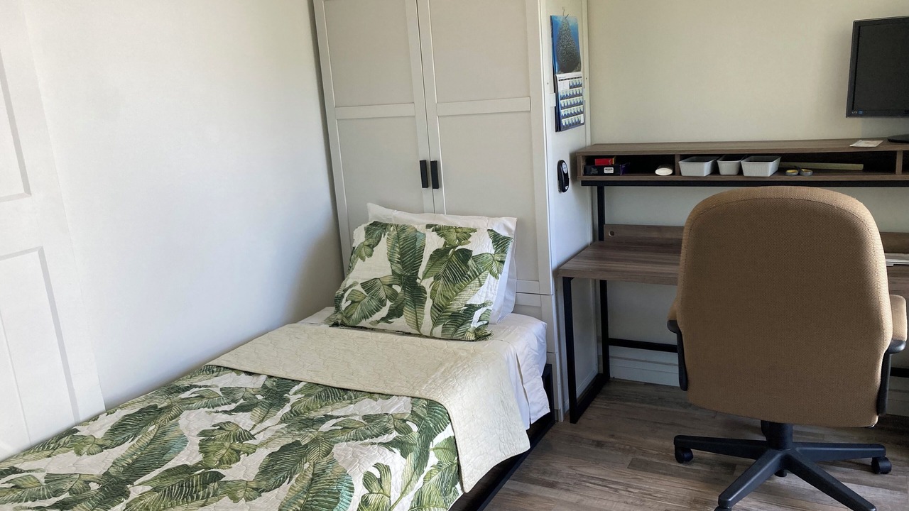Photo of Bedroom in Portlock