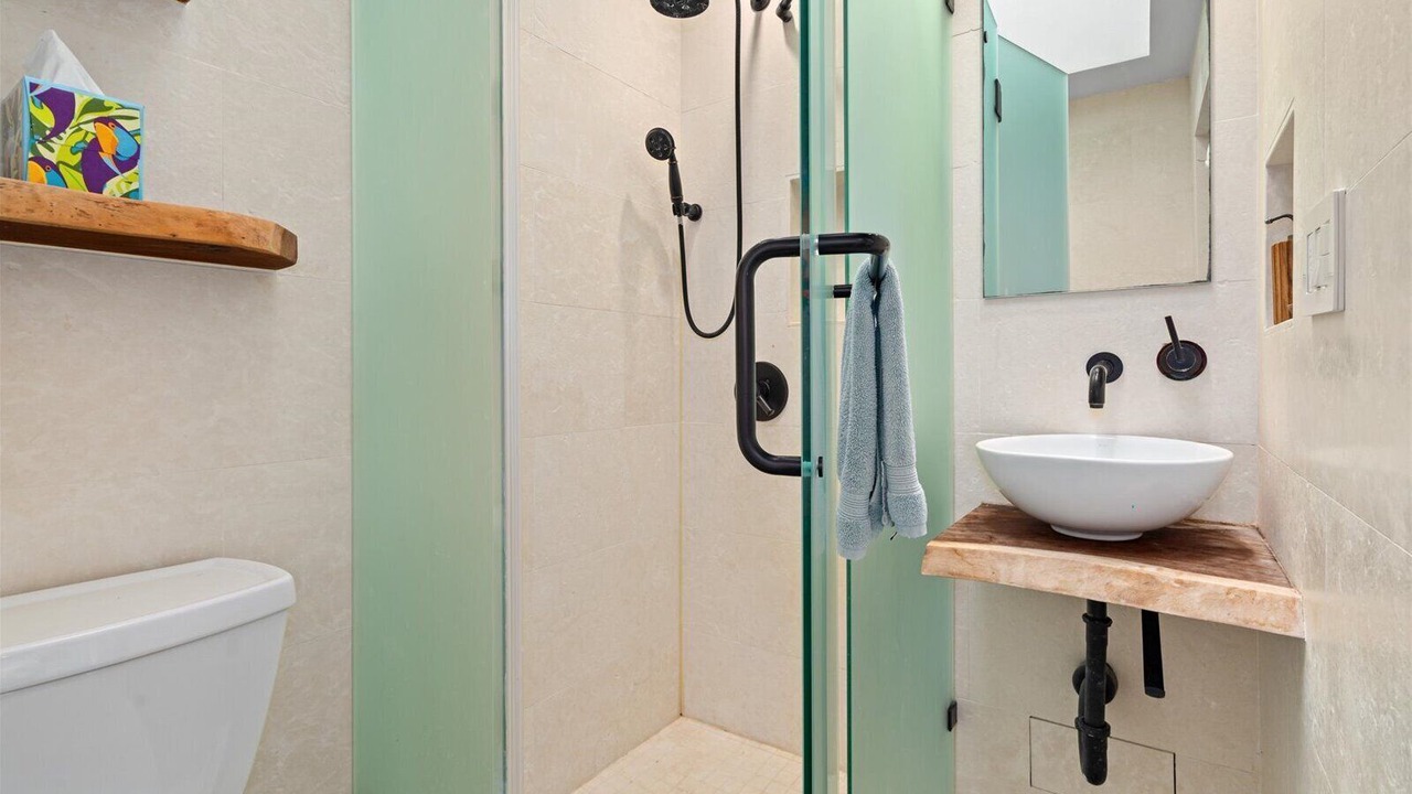 Photo of Bathroom in Portlock